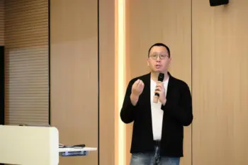 预见科技创始人/CEO潘峰受邀上海交大安泰MBA校友会，分享垂直智能体赋能企业新未来!